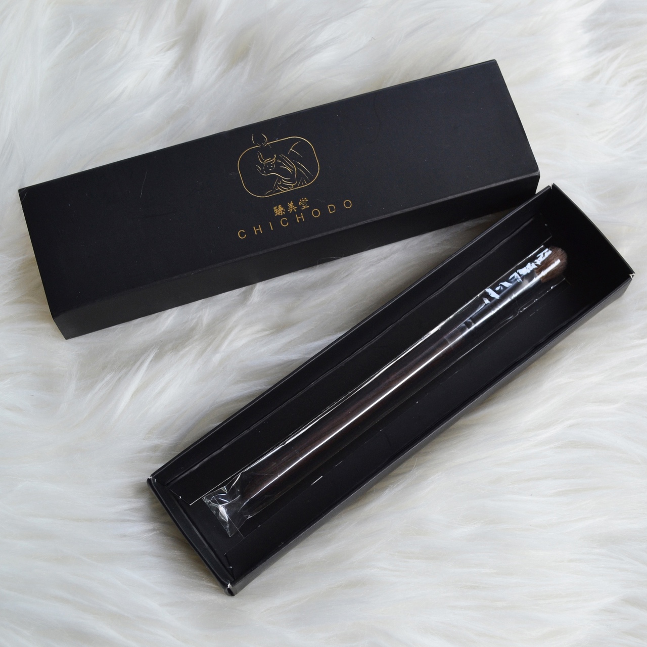 Кисть для макияжа от CHICHODO Official Store
