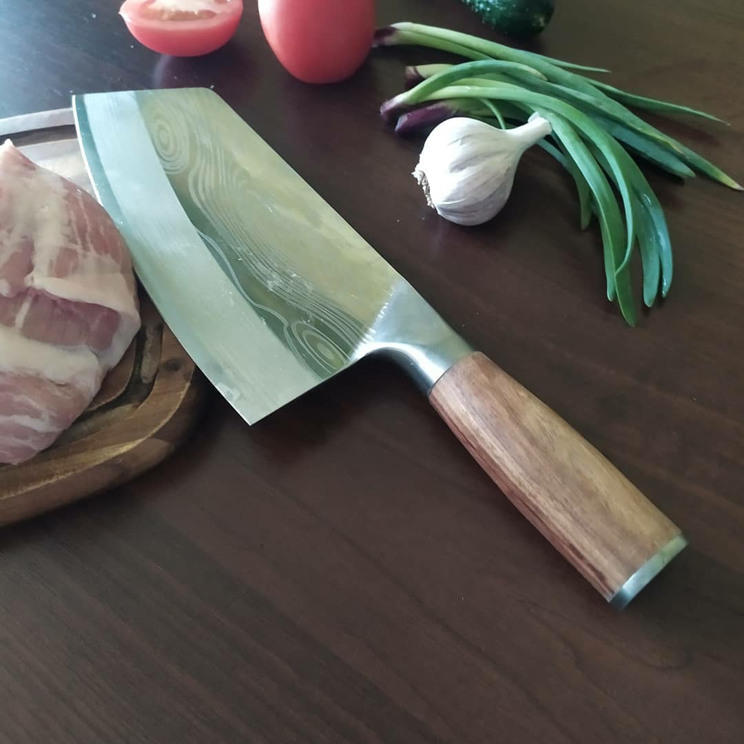 Отличный кухонный нож !